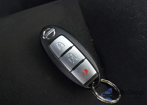 2015 Nissan Pathfinder S from USA, damaged, VIN 5N1AR2MM9FC696198